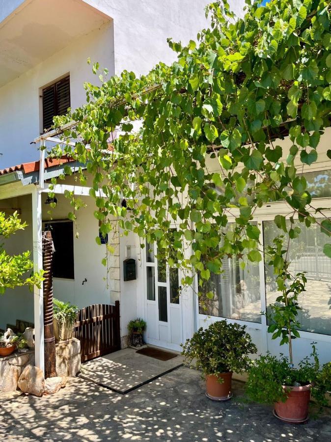 Gorana Studio Apartment Йелса Екстериор снимка